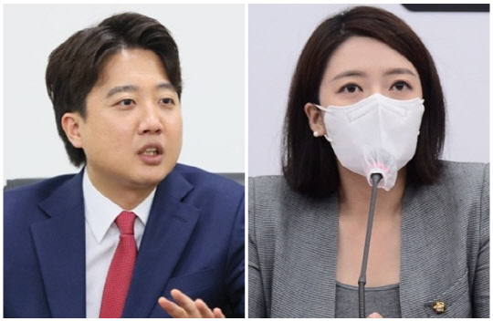 이준석(왼쪽) 국민의힘 대표와 배현진 국민의힘 최고위원. <연합뉴스>